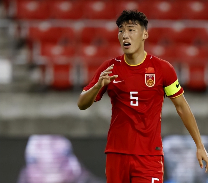 熊猫体育APP-包含南京南粤客场平局，难以挡住对手攻势的词条